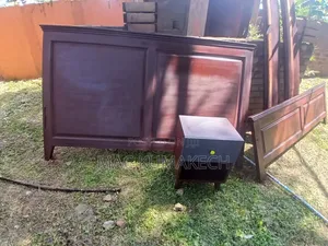Bed 6x6 Mahogany