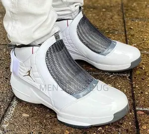 Nike Air Jordan 19 Sneaker