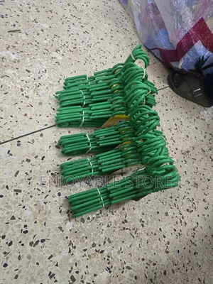 12 PCS Plastic Hangers Plastic Hangers
