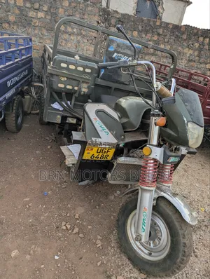 Tricycle 2023 Red