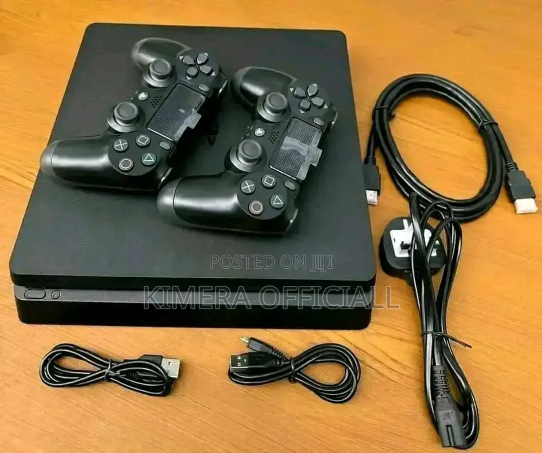 Playstation 4 Slims.