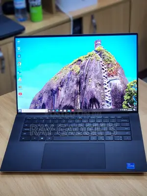 New Laptop Dell XPS 15 9510 16GB Intel Core i7 SSD 512GB