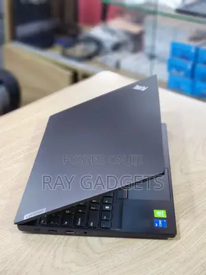 Laptop Lenovo ThinkPad E15 16GB Intel Core i5 SSD 512GB
