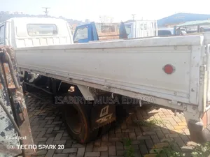 Isuzu Big Head NPR