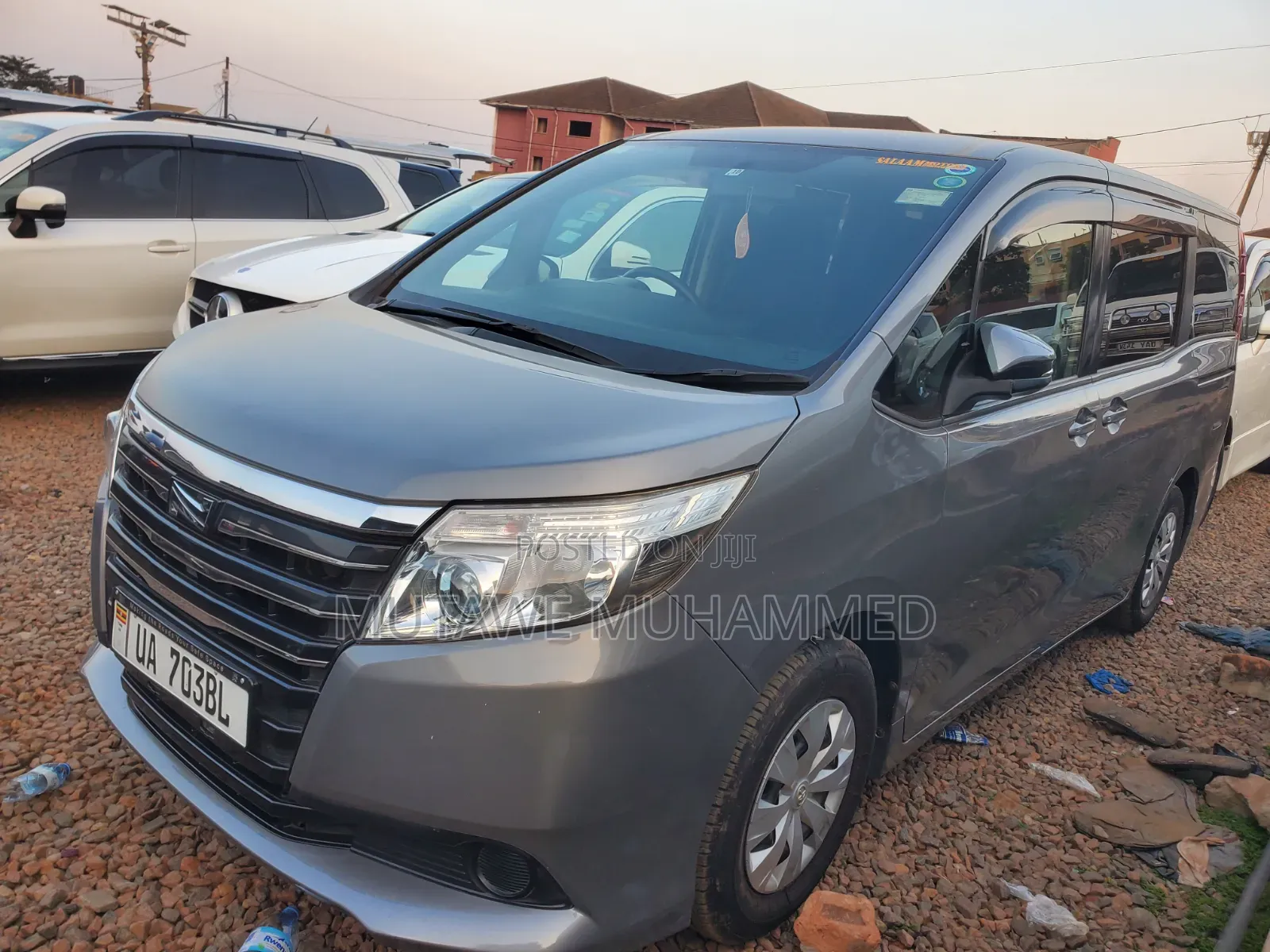 Toyota Noah 2015 Gray