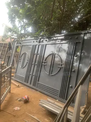 Super Solid Sliding Gate