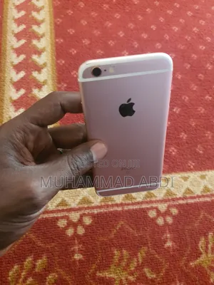 Apple iPhone 6s 16 GB Gold