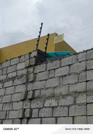 Electric Fence Installation With Tamper Alarm