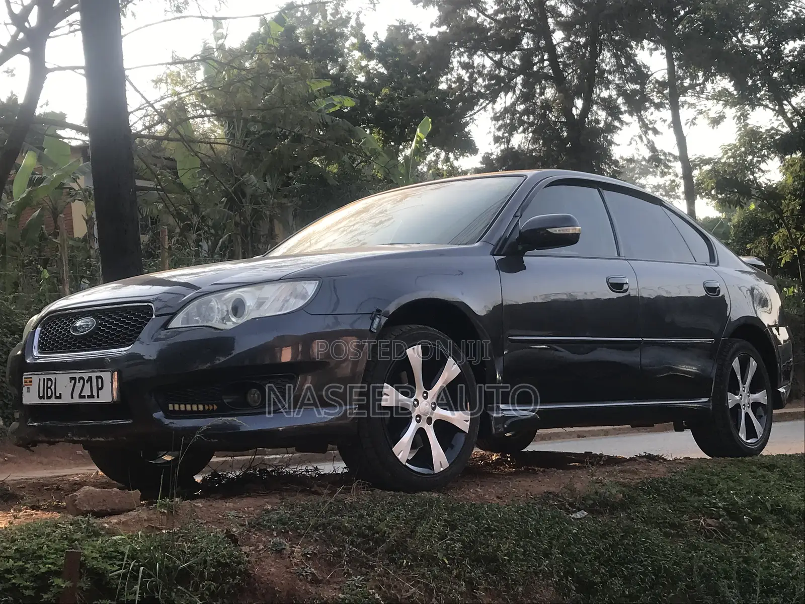 Subaru Legacy 2010 Black