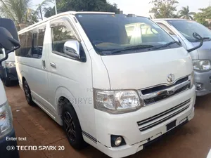 Toyota Grand HiAce 2014 Silver