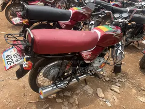 Bajaj Boxer 100 2023 Red
