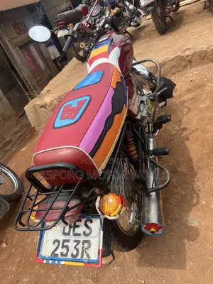 Bajaj Boxer 100 2023 Red