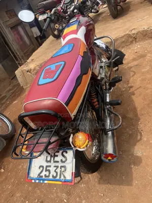 Bajaj Boxer 100 2023 Red