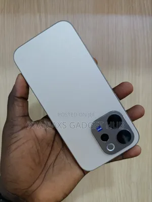 Vivo V70 256 GB Gray