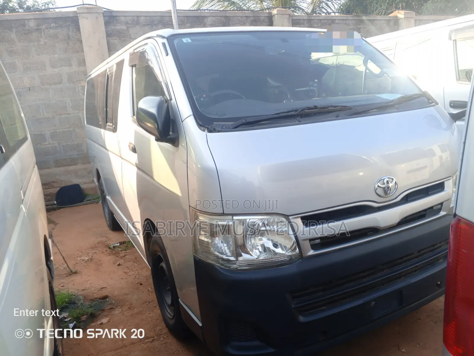 Toyota HiAce 2012 White