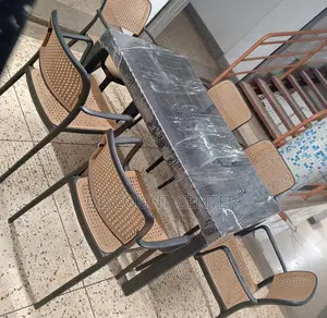 Plastic Dinning Table and Chairs Arm Rest