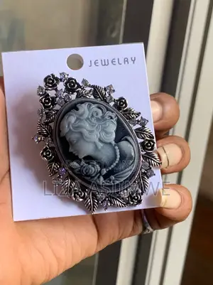 Silver-Tone Vintage Cameo Brooch Features a Classic Lady Portrait