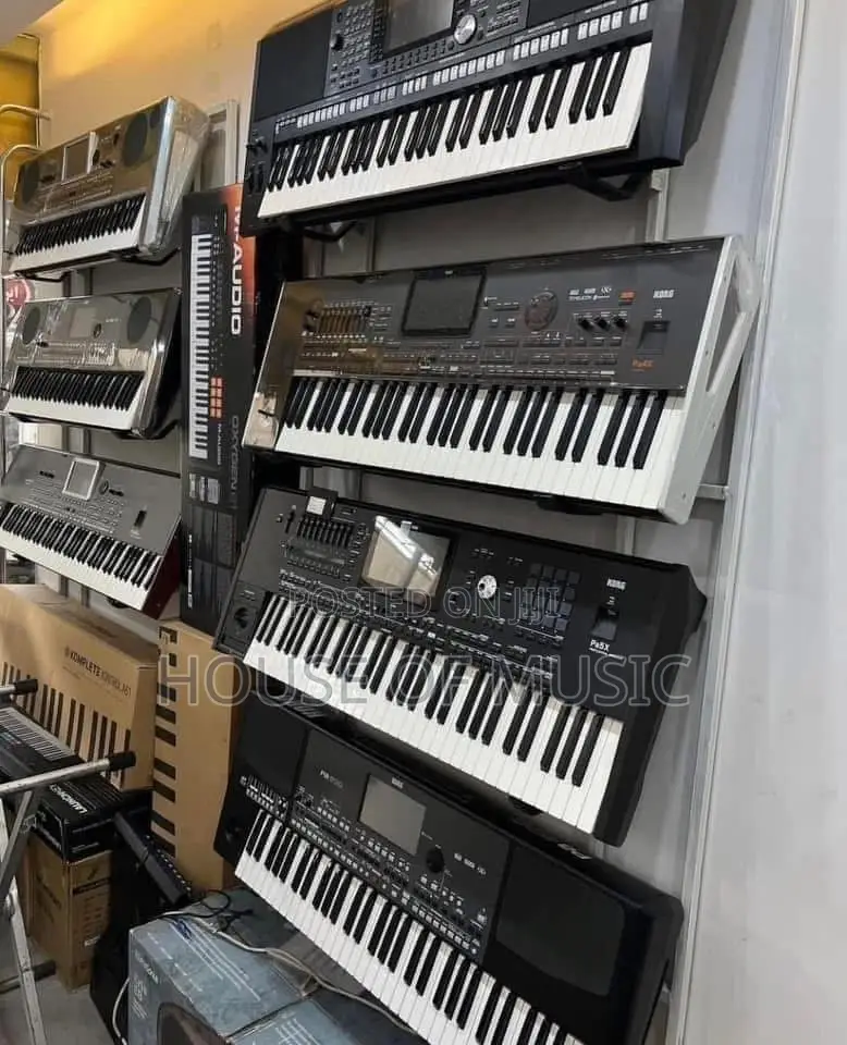 Keyboard PSR E483
