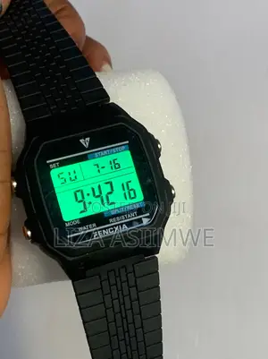 Fencxia Digital Watch With a Matching Textured Rubber Strap