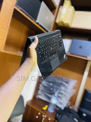 Laptop Lenovo ThinkPad X1 Yoga 8GB Intel Core i5 SSD 256GB