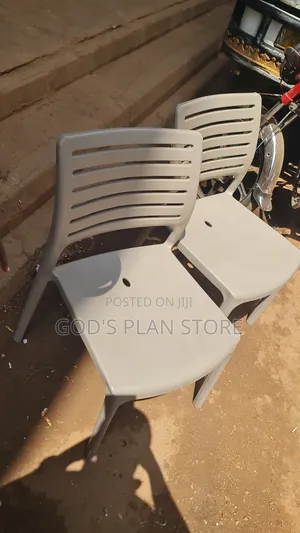 Open-Backed Plastic Chairs Plastic Chairs Gray