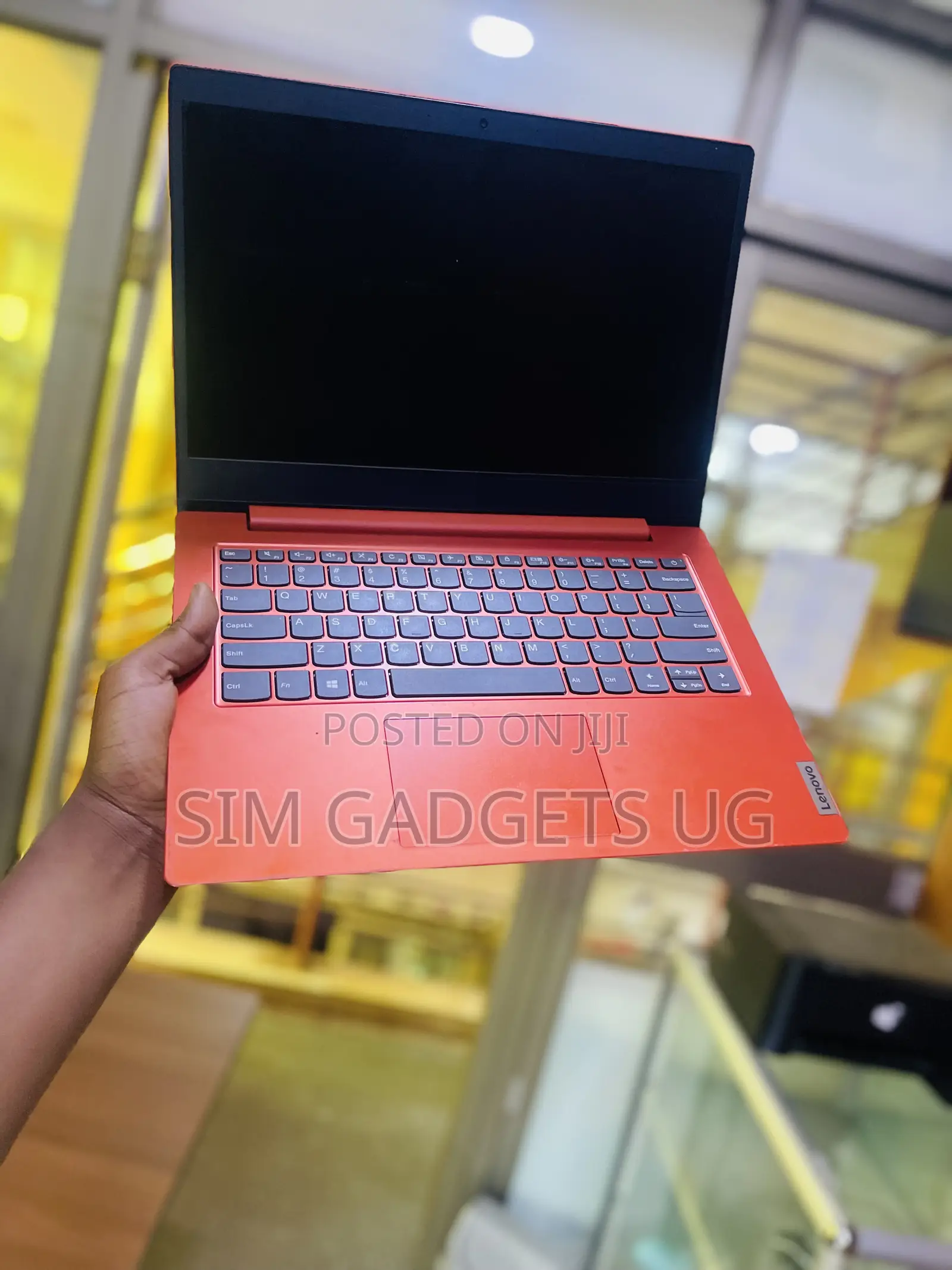 Laptop Lenovo 4GB Intel Celeron SSD 128GB