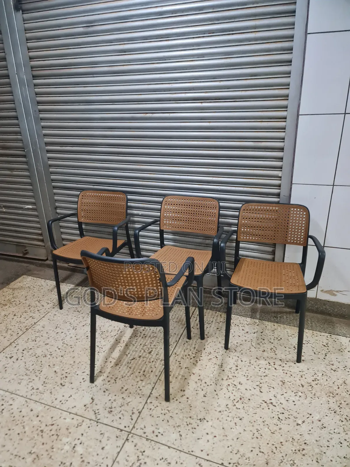 Executive Meshed Back Plastic Dining Chairs Plastic Chairs