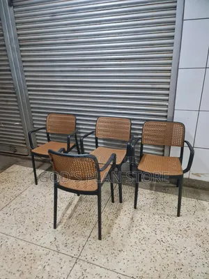 Executive Meshed Back Plastic Dining Chairs Plastic Chairs