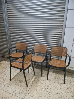 Cafeteria Outdoor All Sized Plastic Chairs Plastic Chairs