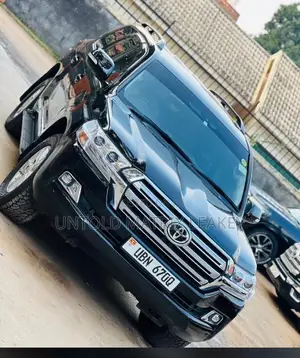 Landcruisers for Hire