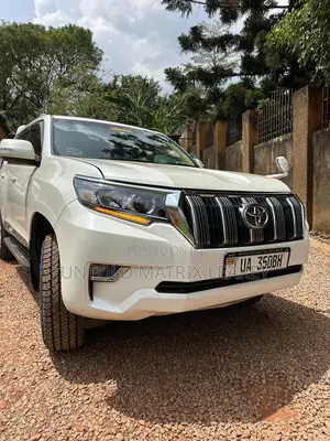 Landcruisers Available for Hire