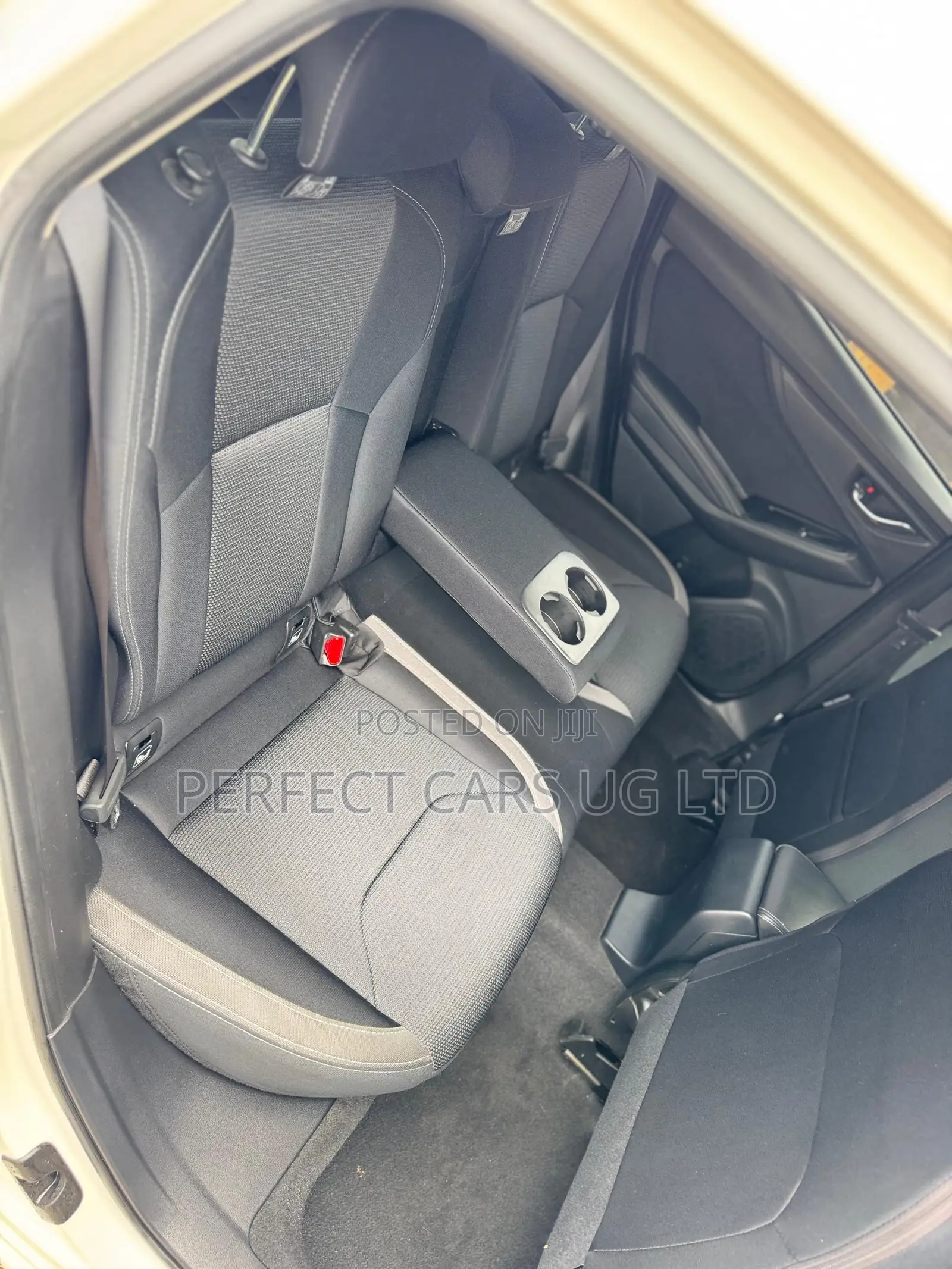 Subaru Impreza 2.0i AWD Hatchback 2017 Pearl