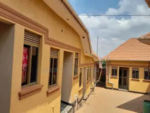 11bdrm Duplex in Nabweru for sale