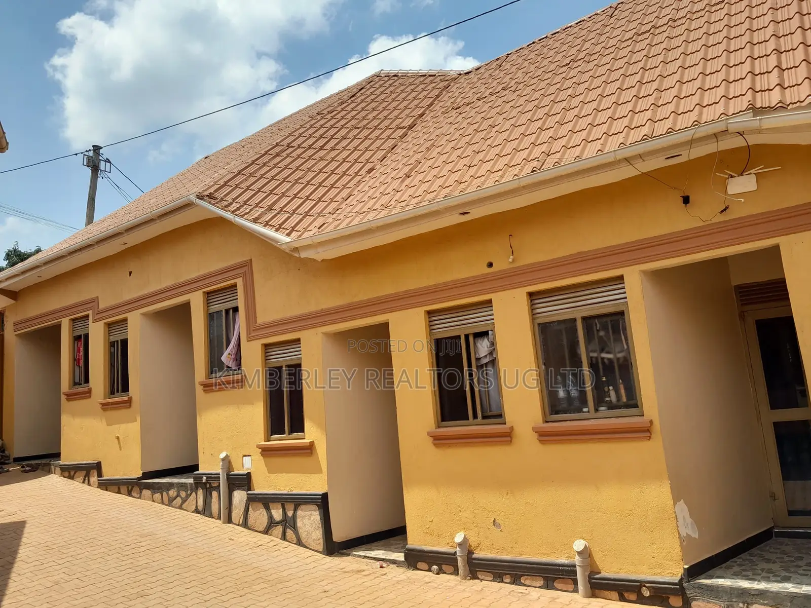 3 Shops 3 Single Self-contained Rooms – Nansana At 320m