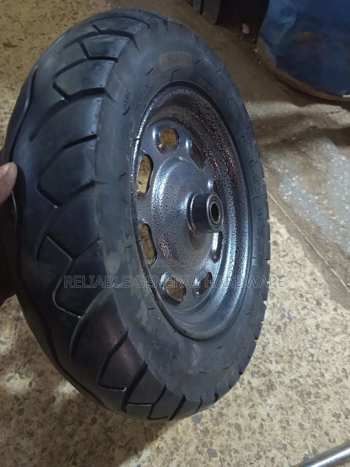 Wheelbarrow Tyre Heavy Duty Black