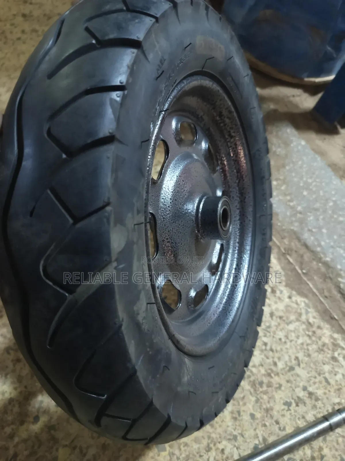Wheelbarrow Tyre Heavy Duty Black