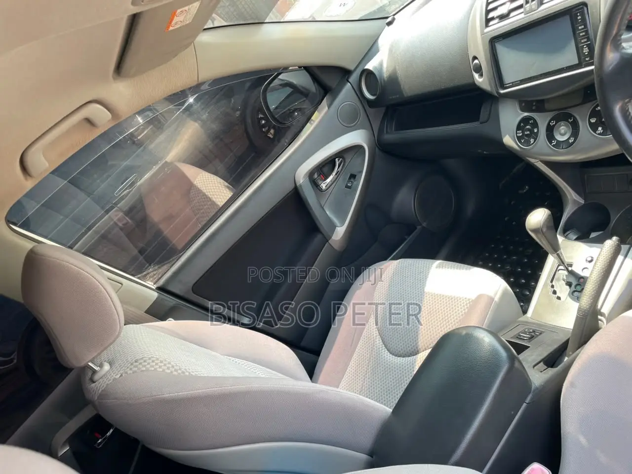 Toyota RAV4 2010 White