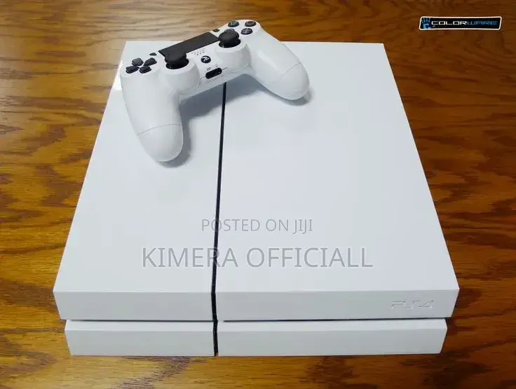 Ps4 Standard, 12 Games, 2 Pads. Very Nice Gaming Console