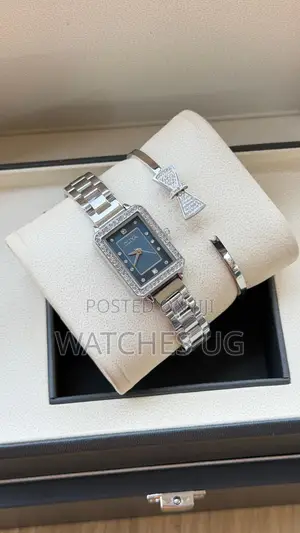 Sqaure Oliya Watches