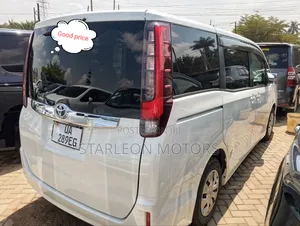 Toyota Noah 2015 White