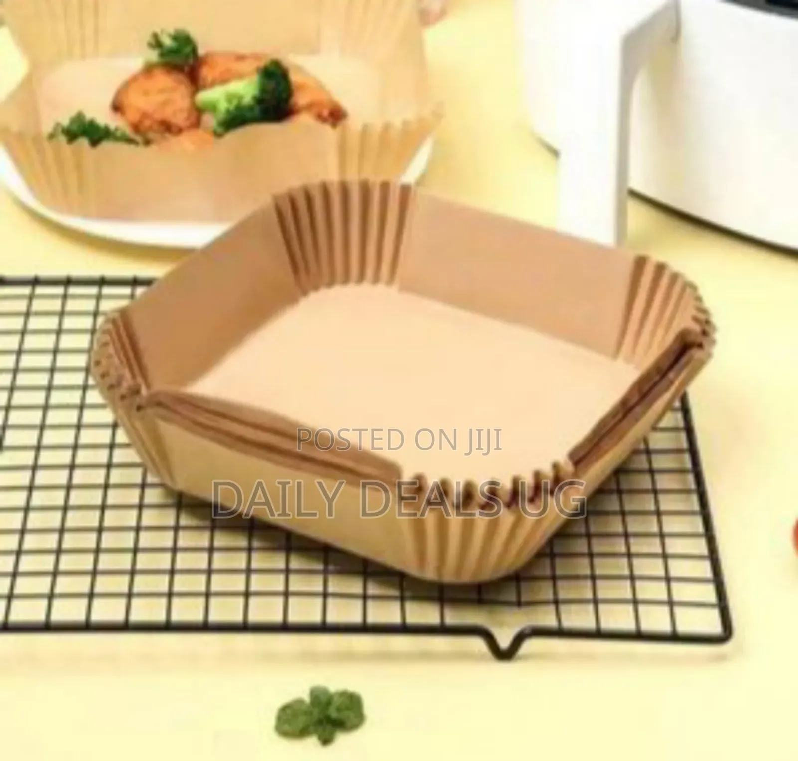 Disposable, Square-Shaped Parchment Paper Liners