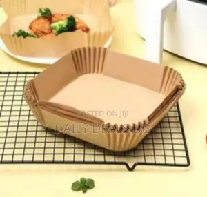 Disposable, Square-Shaped Parchment Paper Liners
