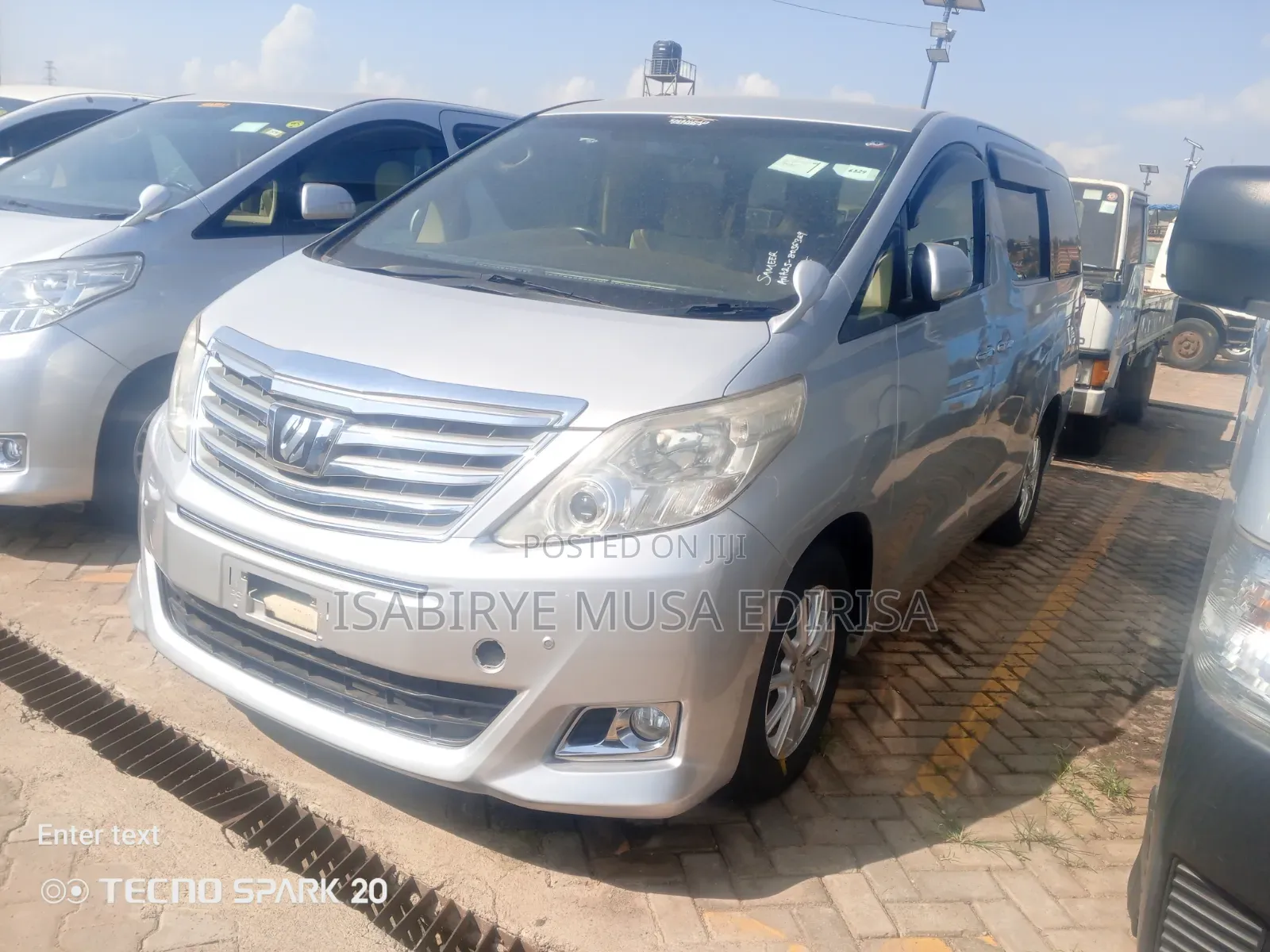 Toyota Alphard 2012 Silver