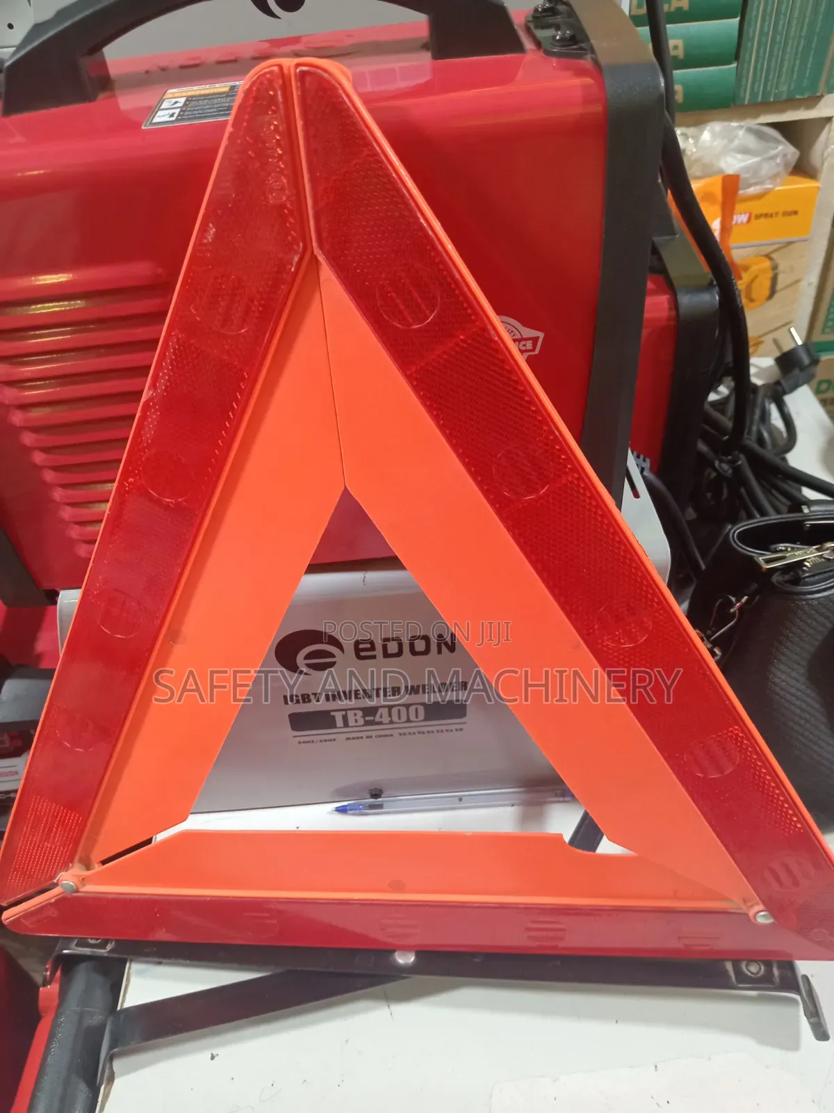 Triangular Reflector