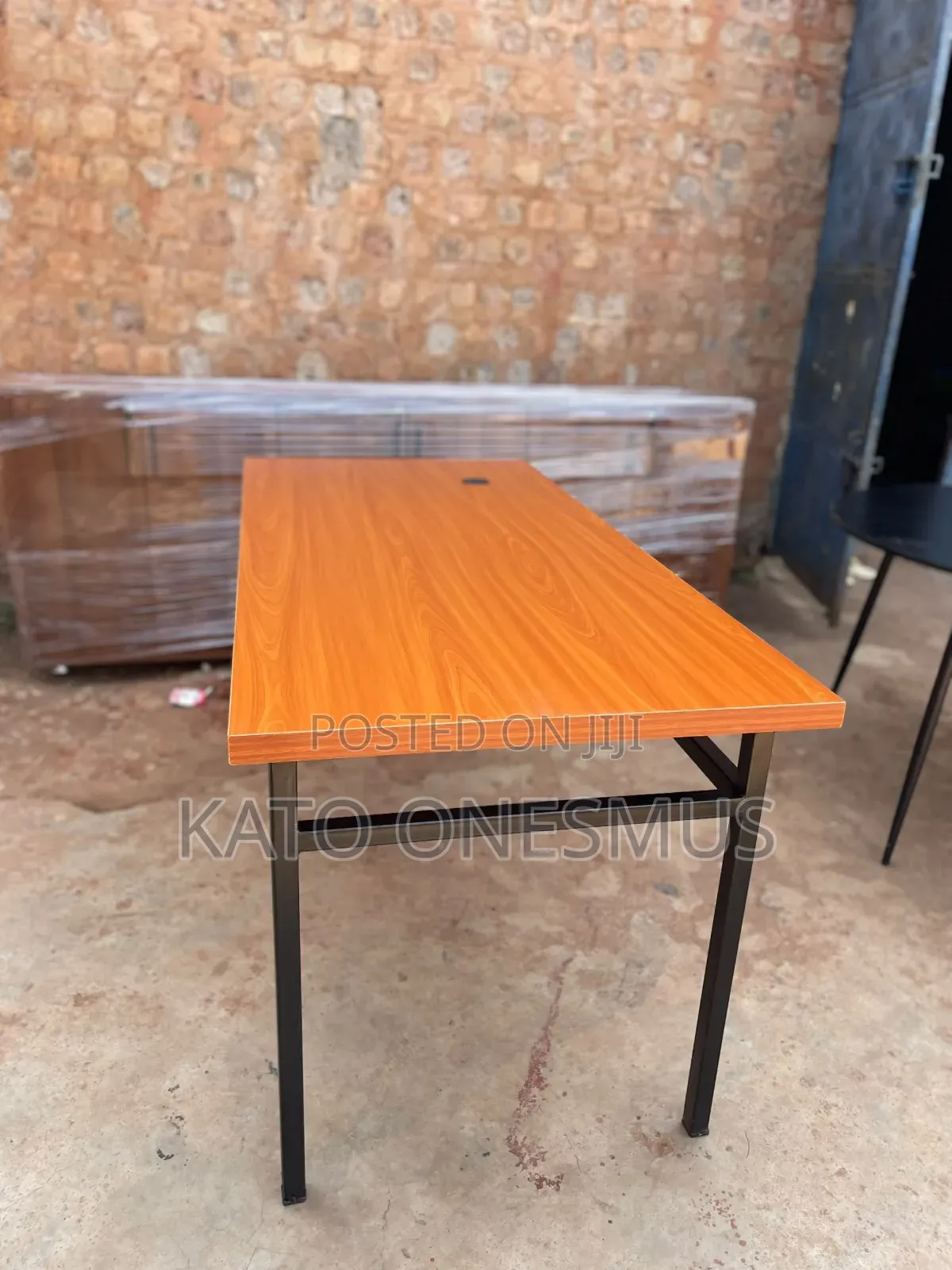 Standard Metallic Tables