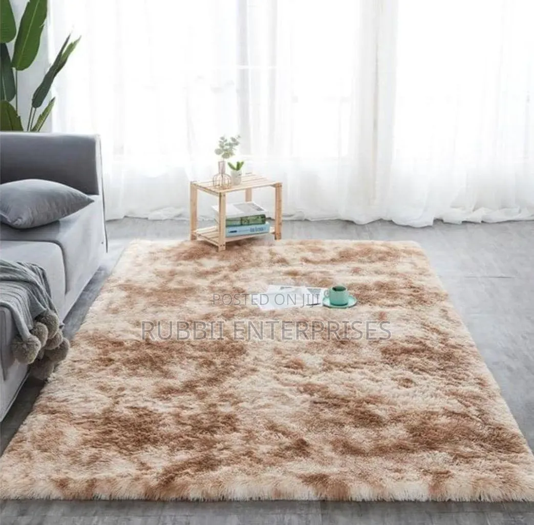 Faux / Fluffy Carpet ~ Brown