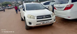 Toyota RAV4 2013 White