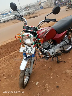 Bajaj Boxer 100 2024 Red