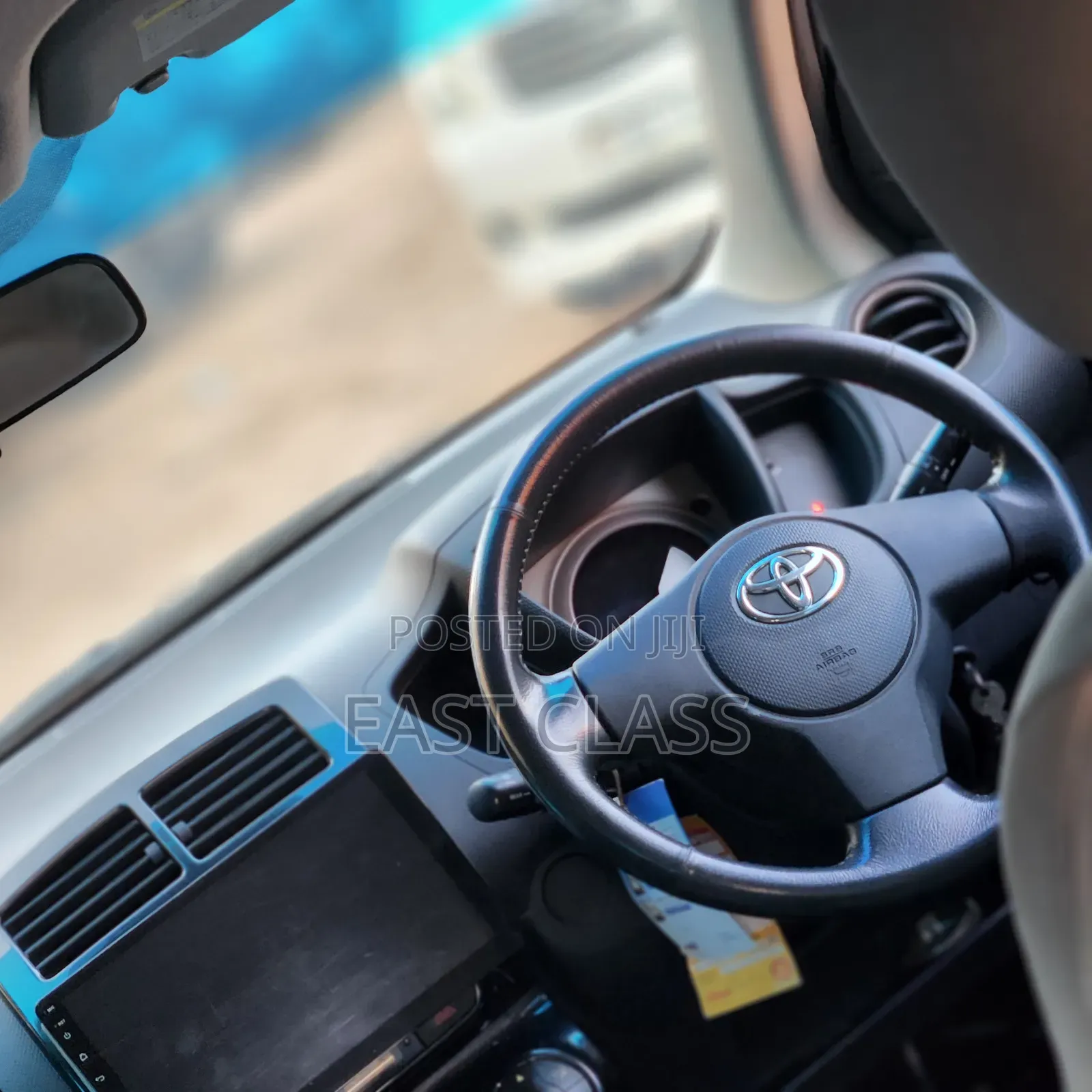 Toyota IST 2010 White