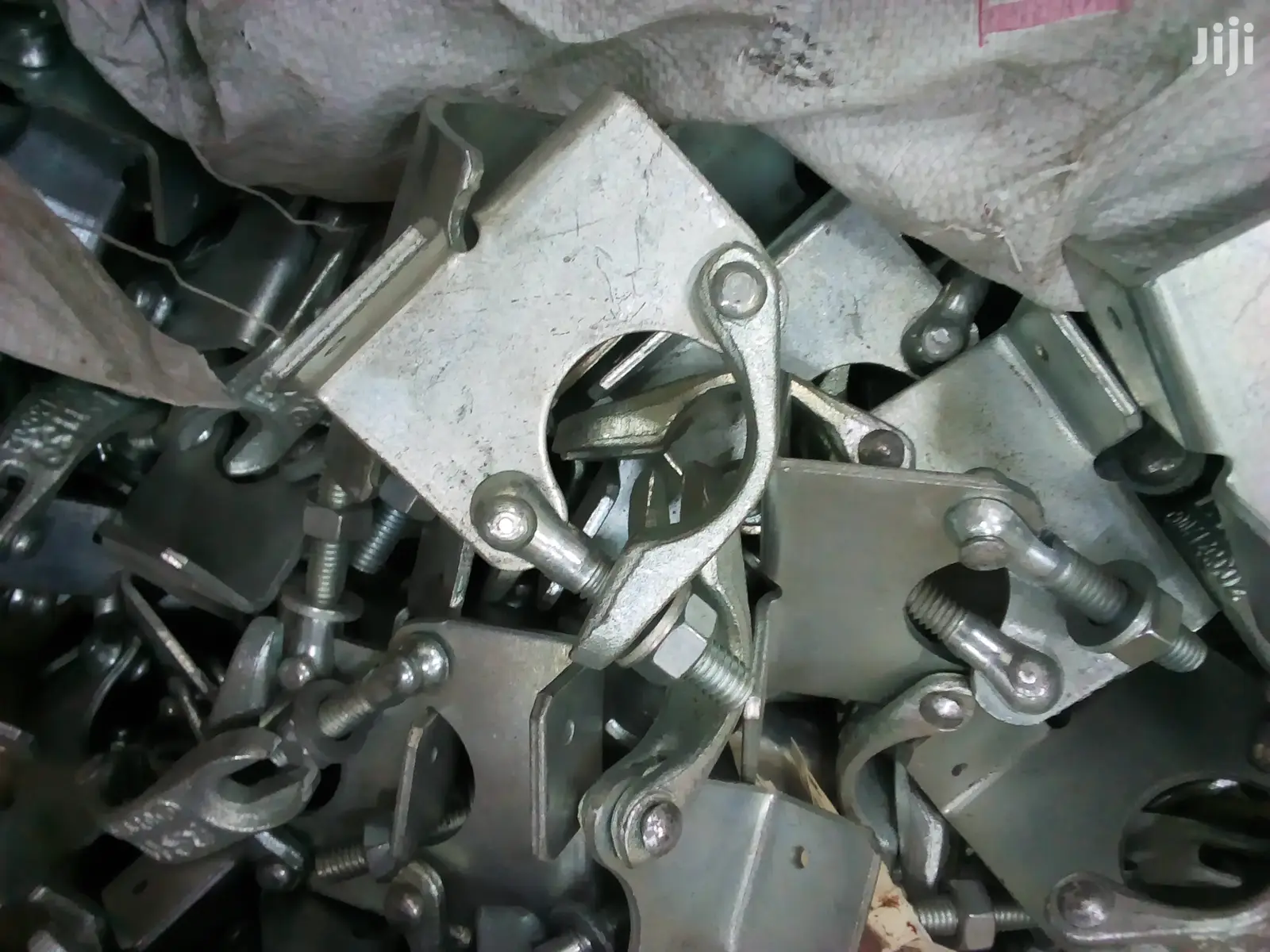 Board Retaining Coupler